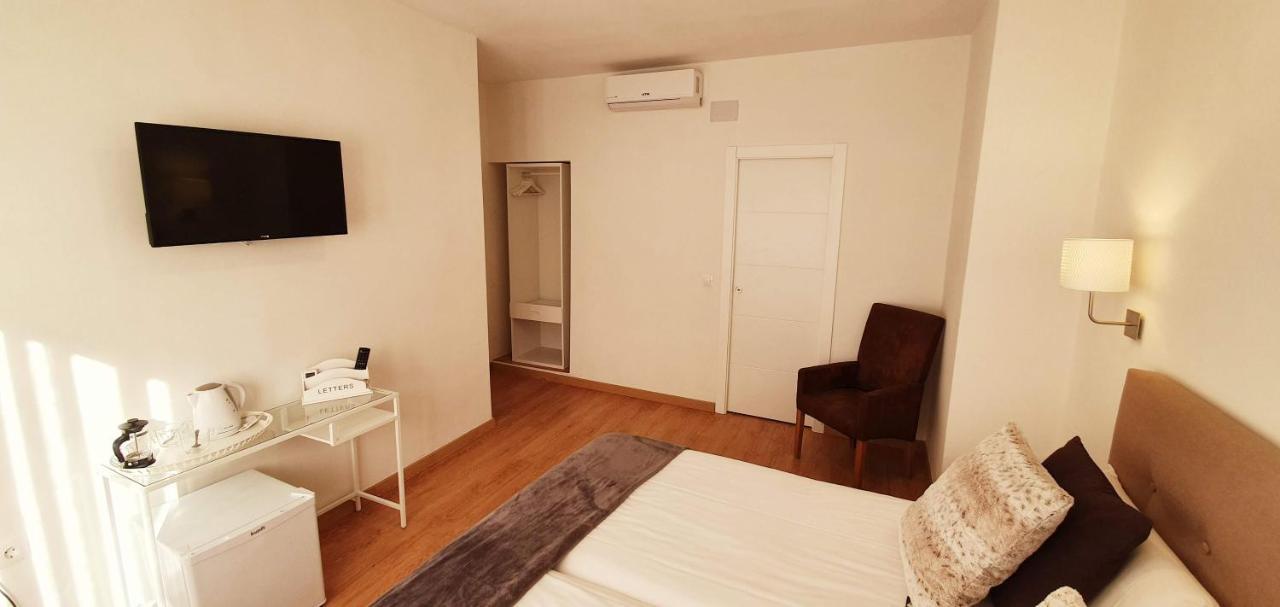 Fan Rooms Galvez มาลากา ภายนอก รูปภาพ